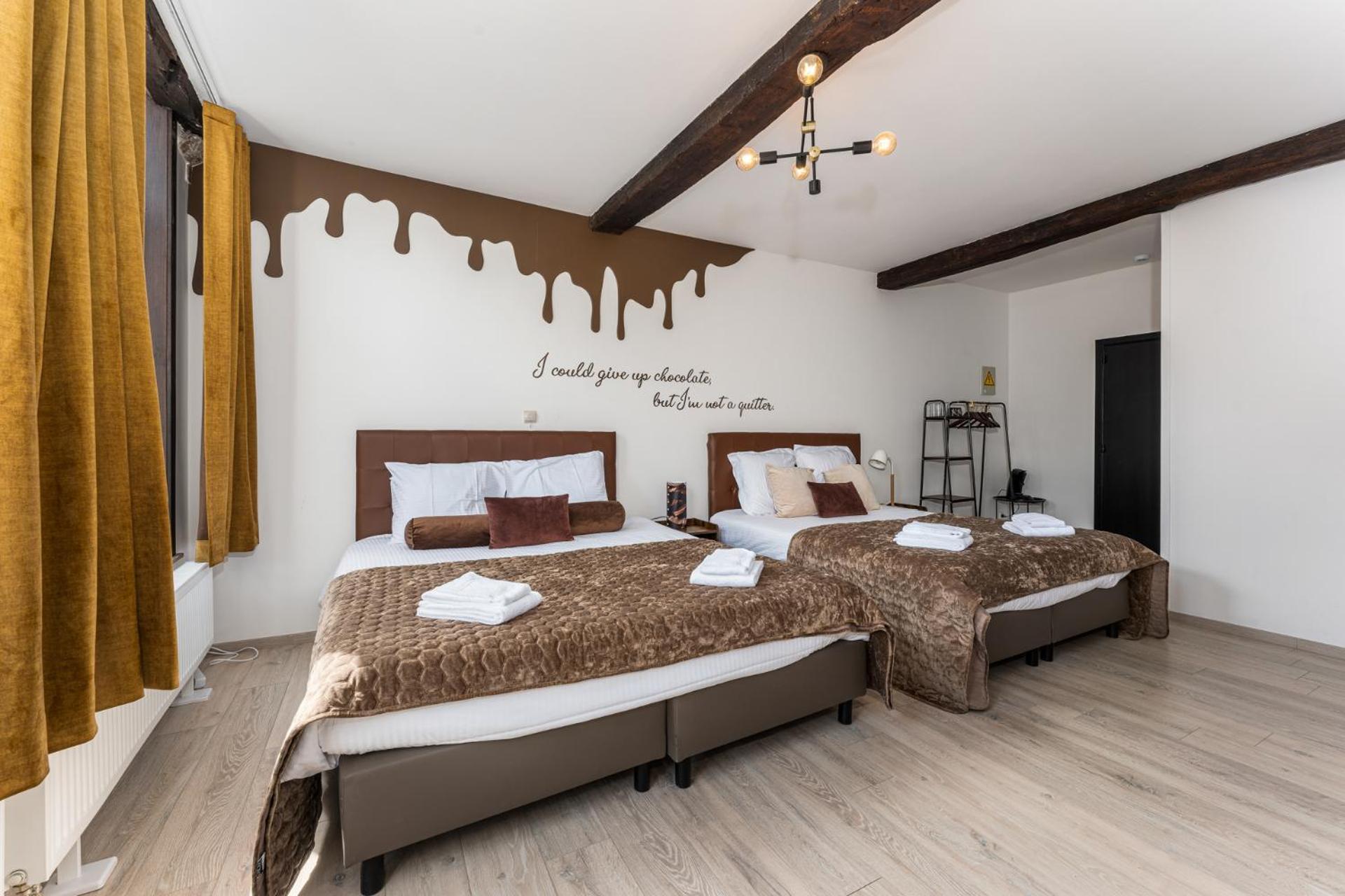 The Chocolate Guest house 2*